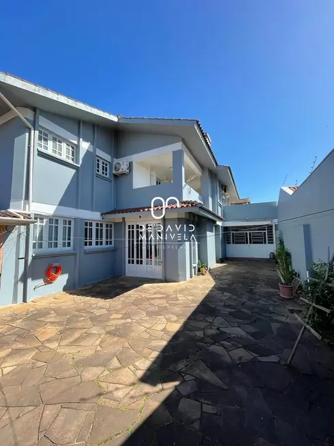 Foto 2 de Casa com 3 quartos à venda em Camobi, Santa Maria - RS