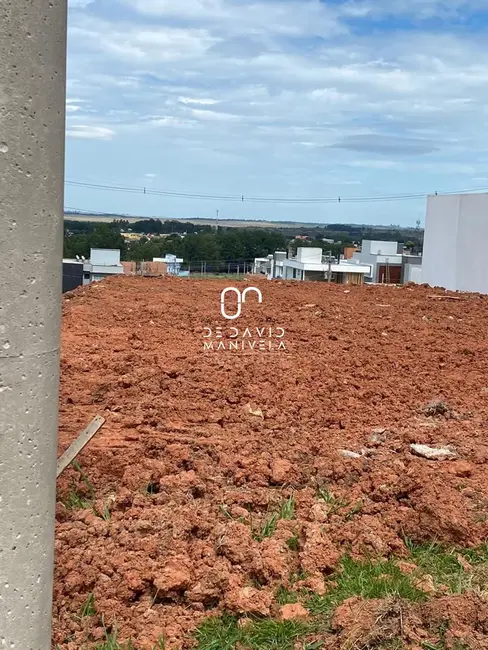 Foto 2 de Casa de Condomínio à venda, 300m2 em Tomazetti, Santa Maria - RS