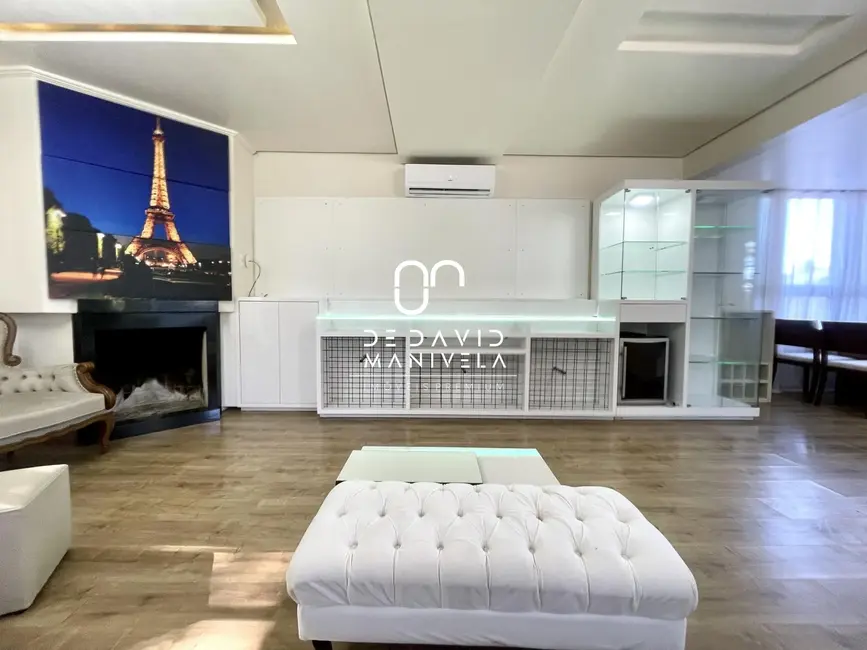Foto 1 de Apartamento com 3 quartos para alugar, 129m2 em Nossa Senhora de Lourdes, Santa Maria - RS
