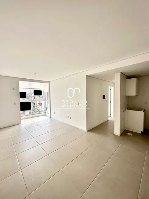 Foto 2 de Apartamento com 2 quartos à venda, 63m2 em Nossa Senhora de Fátima, Santa Maria - RS