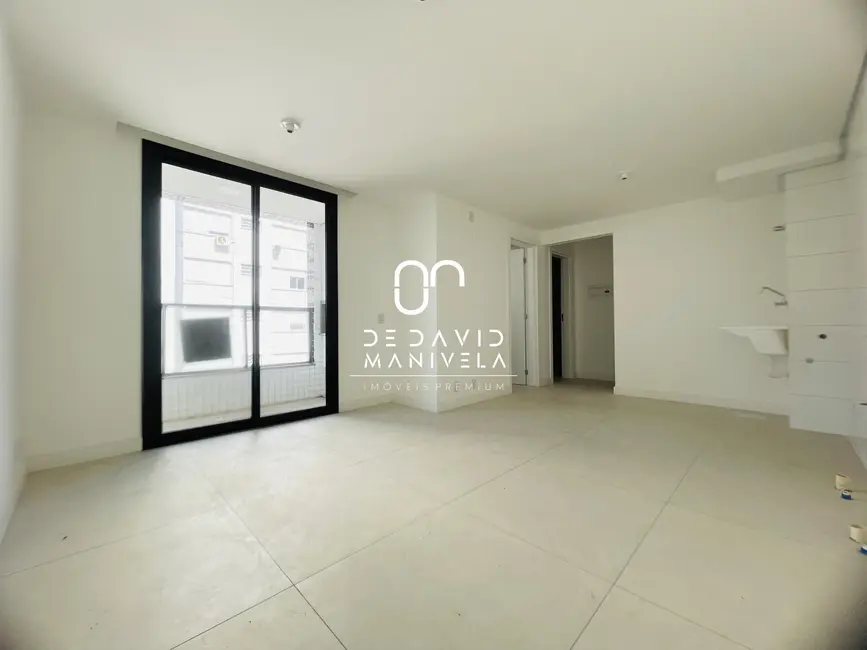 Foto 2 de Apartamento com 2 quartos à venda, 54m2 em Centro, Santa Maria - RS