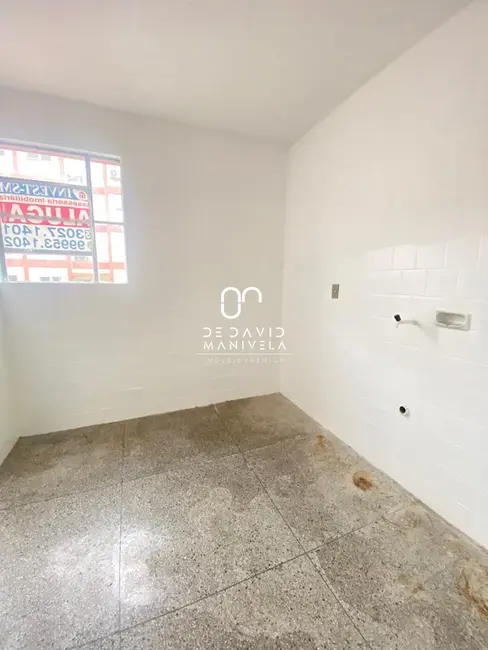 Foto 2 de Apartamento com 2 quartos à venda, 54m2 em Nossa Senhora de Lourdes, Santa Maria - RS