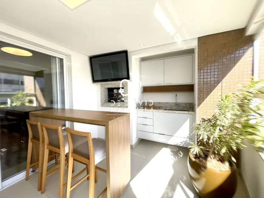 Foto 9 de Apartamento com 3 quartos à venda, 122m2 em Nossa Senhora de Lourdes, Santa Maria - RS