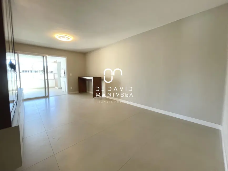 Foto 2 de Apartamento com 2 quartos à venda, 117m2 em Nossa Senhora de Lourdes, Santa Maria - RS