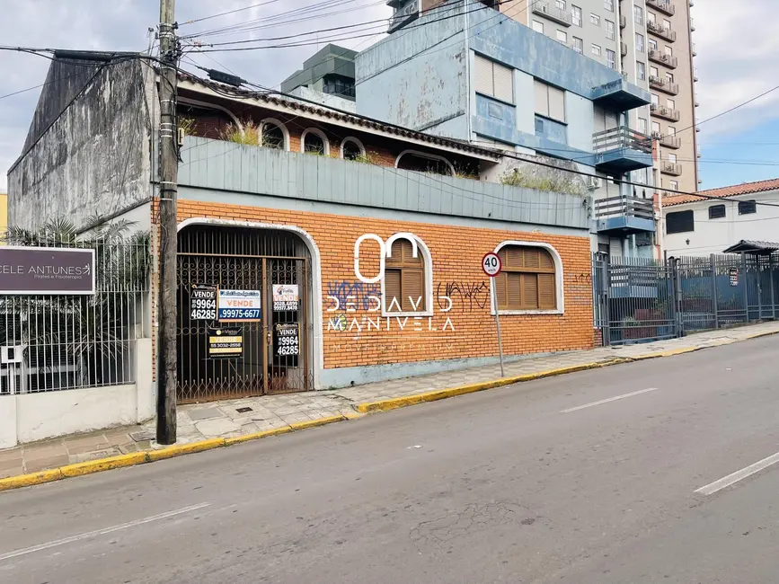 Foto 1 de Casa com 3 quartos à venda, 265m2 em Centro, Santa Maria - RS