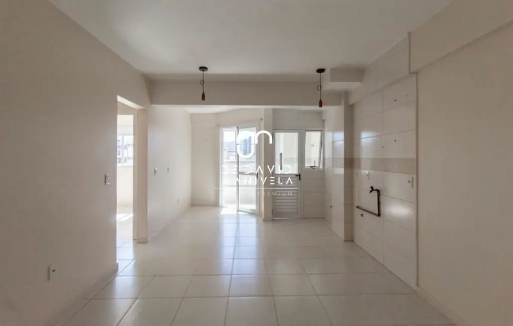 Foto 2 de Apartamento com 2 quartos à venda, 58m2 em Centro, Santa Maria - RS