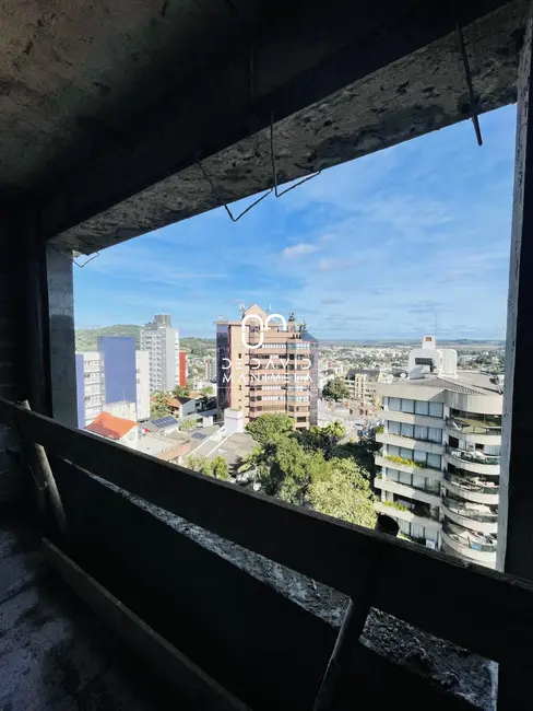 Foto 2 de Apartamento com 3 quartos à venda, 154m2 em Nossa Senhora de Lourdes, Santa Maria - RS