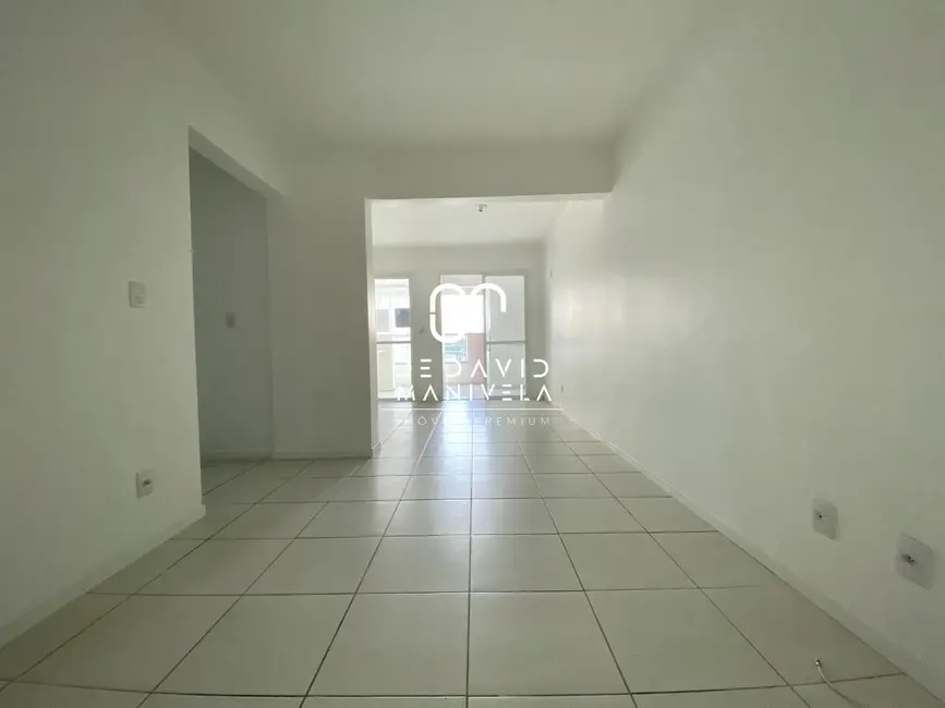 Foto 4 de Apartamento com 2 quartos para alugar, 95m2 em Centro, Santa Maria - RS
