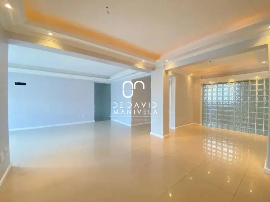 Foto 3 de Apartamento com 3 quartos para alugar, 150m2 em Centro, Santa Maria - RS