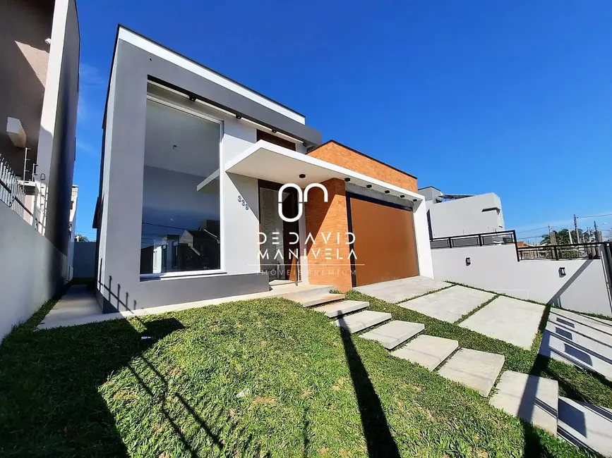 Foto 1 de Casa com 3 quartos à venda, 173m2 em Tomazetti, Santa Maria - RS