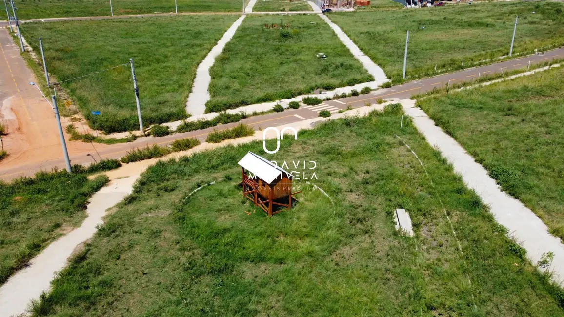 Foto 2 de Terreno / Lote à venda, 300m2 em Pinheiro Machado, Santa Maria - RS
