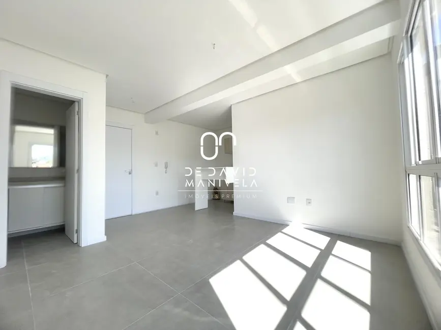 Foto 4 de Apartamento com 1 quarto à venda, 30m2 em Nossa Senhora de Lourdes, Santa Maria - RS