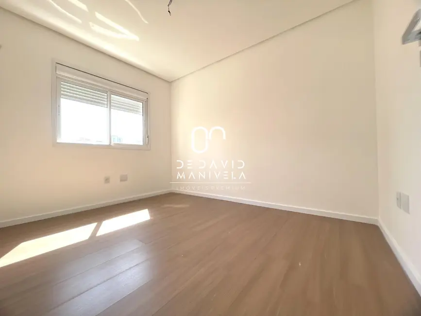 Foto 6 de Apartamento com 2 quartos à venda, 67m2 em Nossa Senhora de Lourdes, Santa Maria - RS