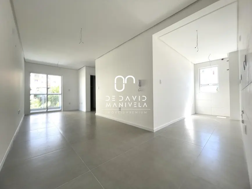 Foto 2 de Apartamento com 2 quartos à venda, 67m2 em Nossa Senhora de Lourdes, Santa Maria - RS