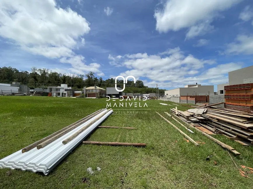 Foto 1 de Terreno / Lote à venda, 350m2 em Camobi, Santa Maria - RS