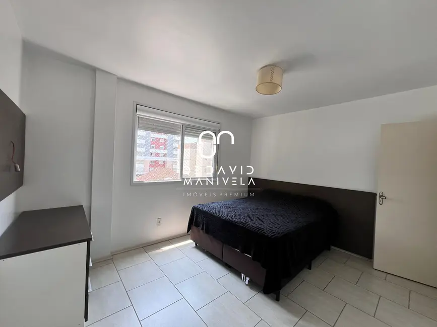 Foto 2 de Apartamento com 1 quarto à venda, 48m2 em Bonfim, Santa Maria - RS