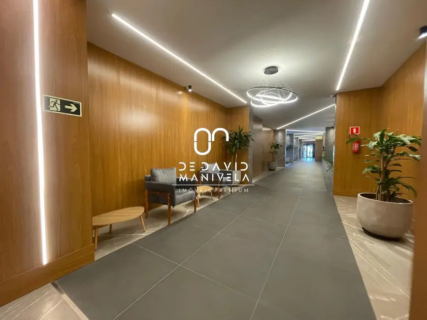 Foto 4 de Apartamento com 3 quartos à venda, 176m2 em Nossa Senhora Medianeira, Santa Maria - RS