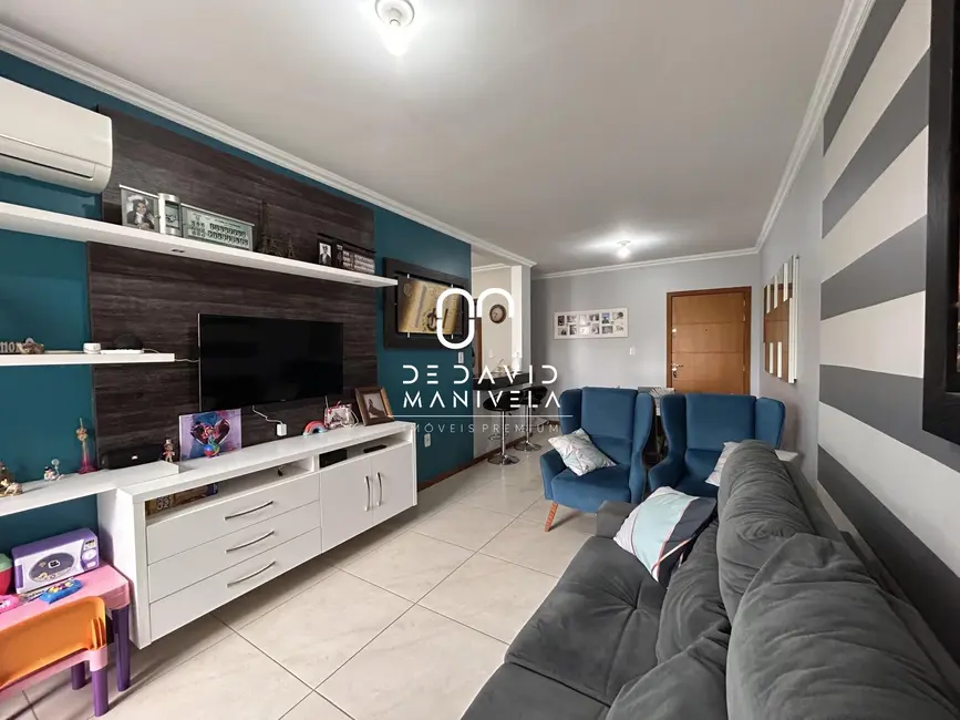 Foto 2 de Apartamento com 2 quartos à venda, 77m2 em Camobi, Santa Maria - RS