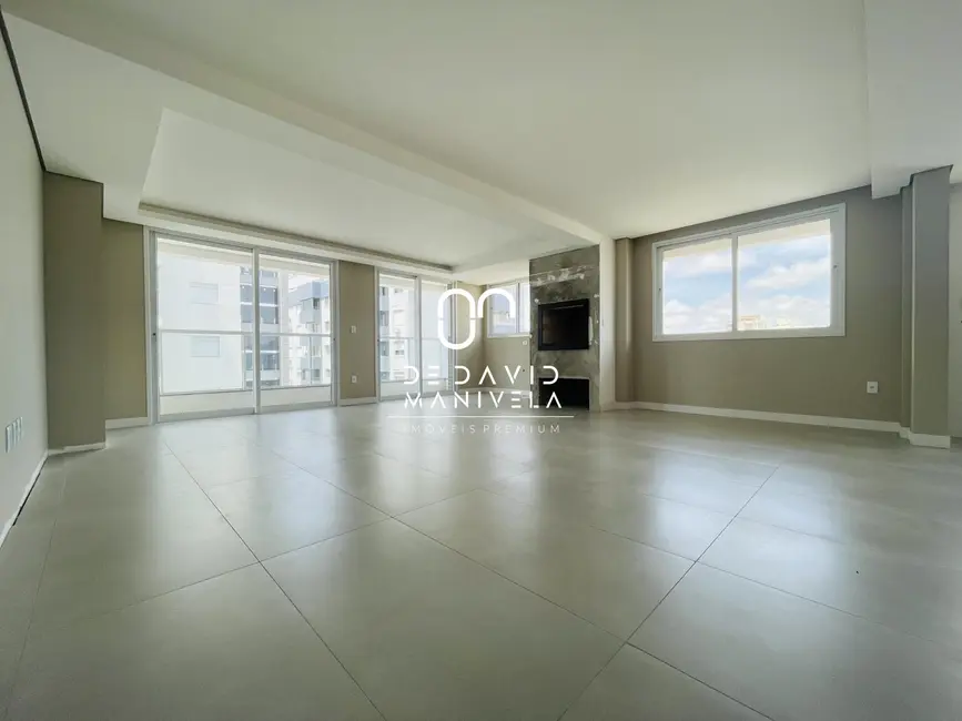 Foto 1 de Apartamento com 3 quartos à venda, 152m2 em Santa Maria - RS