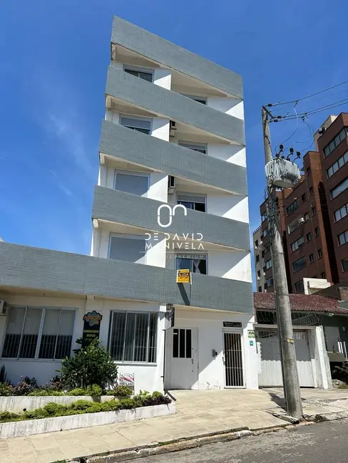 Foto 2 de Apartamento com 1 quarto à venda, 38m2 em Nossa Senhora de Lourdes, Santa Maria - RS