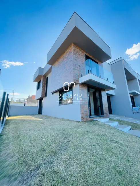 Casa com 3 quartos à venda, 126m2 em Camobi, Santa Maria - RS - imagem 1 Foto 1 de Casa com 3 quartos à venda, 126m2 em Camobi, Santa Maria - RS