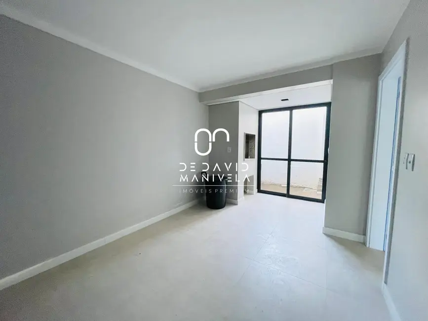 Foto 9 de Casa com 3 quartos à venda, 118m2 em Camobi, Santa Maria - RS