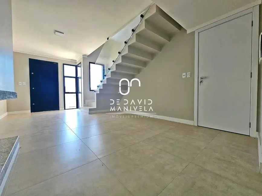 Foto 5 de Casa com 3 quartos à venda, 118m2 em Camobi, Santa Maria - RS