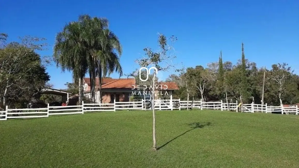 Chácara com 4 quartos para alugar, 300m2 em Santa Maria - RS - imagem 5 Foto 5 de Chácara com 4 quartos para alugar, 300m2 em Santa Maria - RS