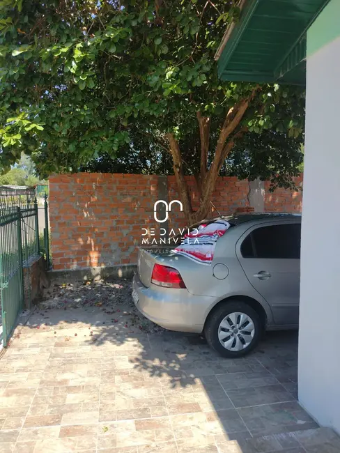 Foto 2 de Casa com 2 quartos à venda, 99m2 em Juscelino Kubitschek, Santa Maria - RS