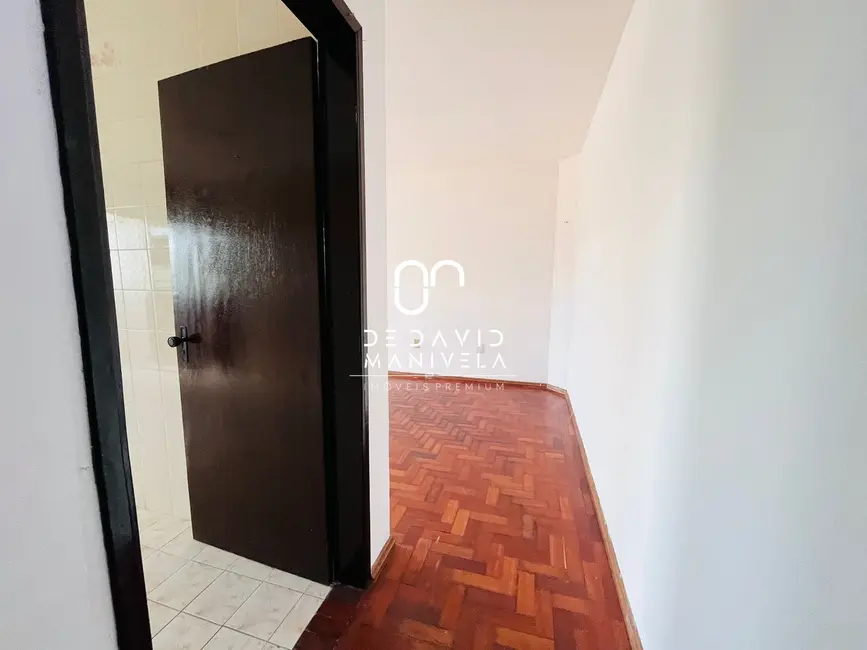 Foto 2 de Apartamento com 2 quartos para alugar, 116m2 em Patronato, Santa Maria - RS