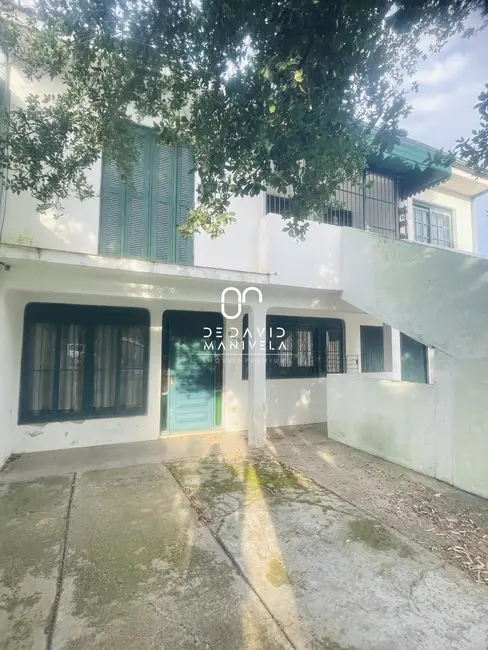 Foto 1 de Casa com 7 quartos à venda, 356m2 em Juscelino Kubitschek, Santa Maria - RS