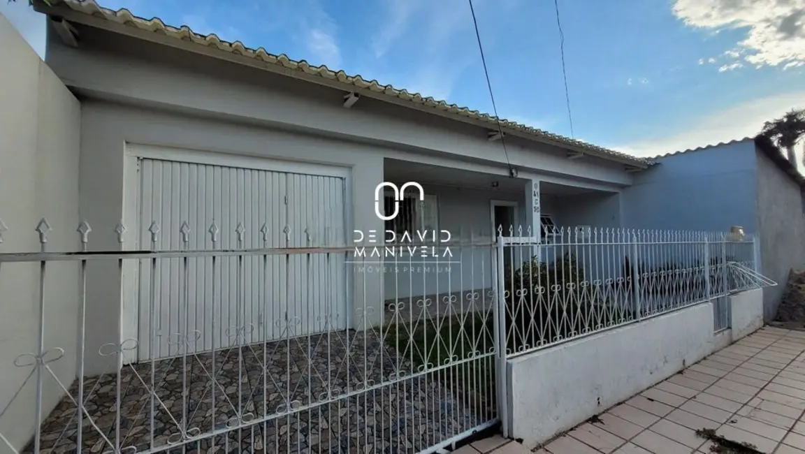 Casa com 2 quartos à venda, 111m2 em Tancredo Neves, Santa Maria - RS - imagem 1 Foto 1 de Casa com 2 quartos à venda, 111m2 em Tancredo Neves, Santa Maria - RS