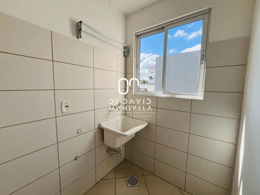 Foto 6 de Apartamento com 2 quartos à venda, 57m2 em Duque de Caxias, Santa Maria - RS