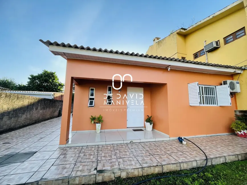 Foto 1 de Casa com 3 quartos à venda, 98m2 em Pinheiro Machado, Santa Maria - RS