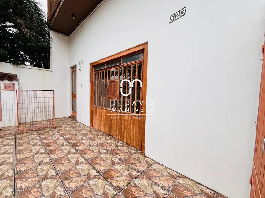 Foto 1 de Sala Comercial com 1 quarto para alugar, 240m2 em Duque de Caxias, Santa Maria - RS