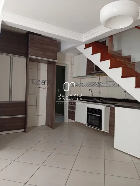 Foto 4 de Casa de Condomínio com 2 quartos à venda, 92m2 em Pinheiro Machado, Santa Maria - RS