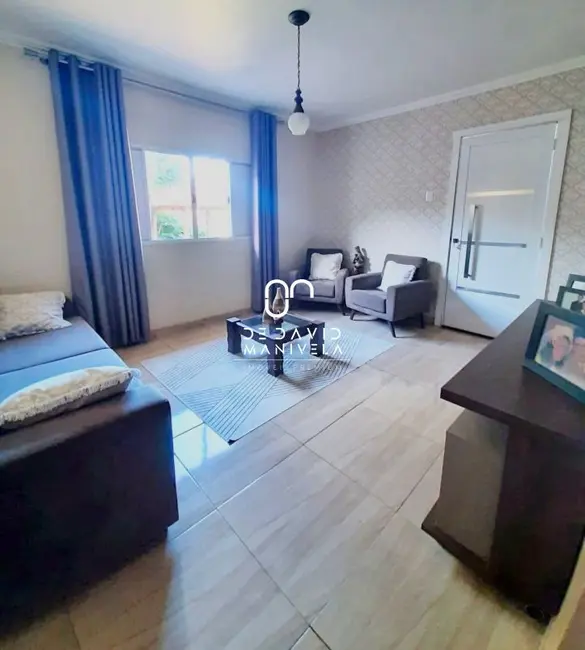 Foto 1 de Casa com 3 quartos à venda, 200m2 em Presidente João Goulart, Santa Maria - RS