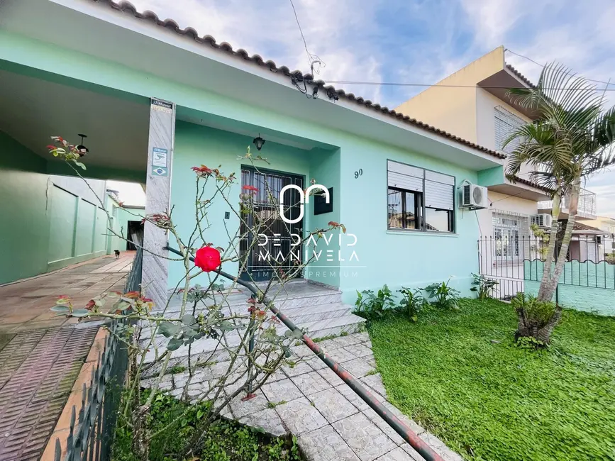 Foto 1 de Casa com 3 quartos à venda, 104m2 em Menino Jesus, Santa Maria - RS
