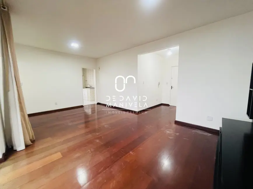 Apartamento com 2 quartos para alugar, 123m2 em Centro, Santa Maria - RS - imagem 5 Foto 5 de Apartamento com 2 quartos para alugar, 123m2 em Centro, Santa Maria - RS