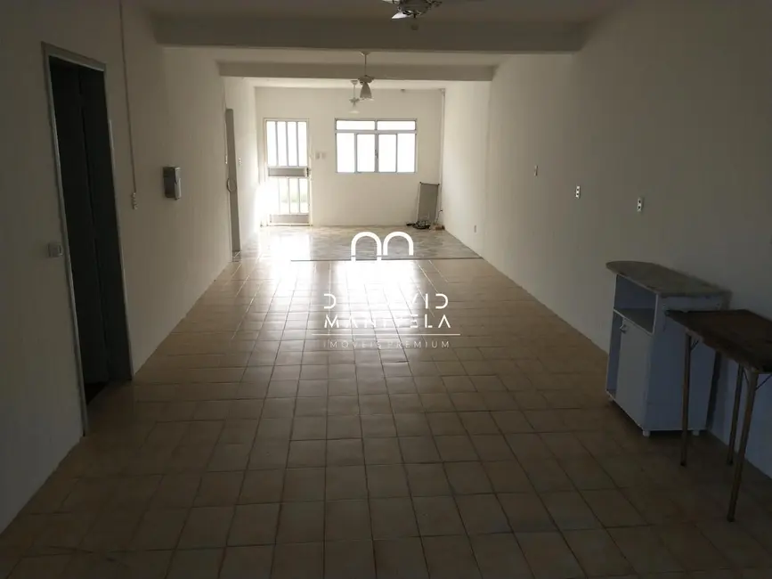 Foto 2 de Casa com 3 quartos à venda, 72m2 em Juscelino Kubitschek, Santa Maria - RS