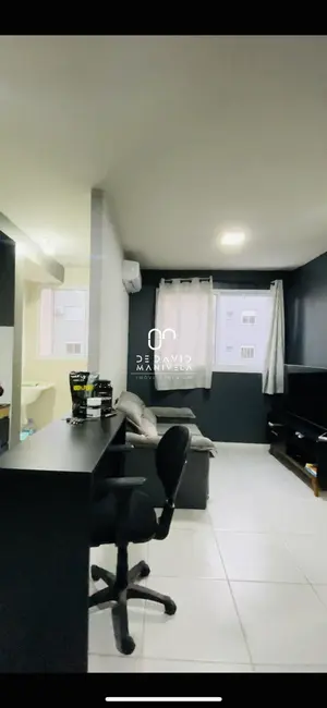 Foto 2 de Apartamento com 2 quartos à venda, 49m2 em Patronato, Santa Maria - RS