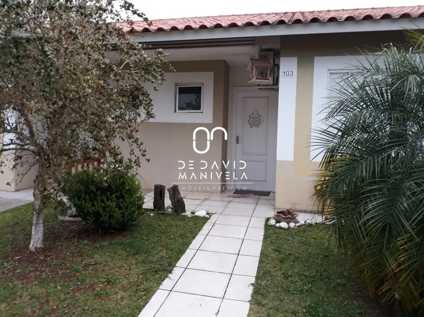 Foto 1 de Casa de Condomínio com 2 quartos à venda, 54m2 em Nossa Senhora de Lourdes, Santa Maria - RS