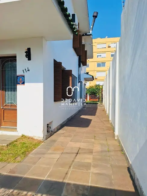 Foto 2 de Casa com 4 quartos para alugar, 400m2 em Centro, Santa Maria - RS