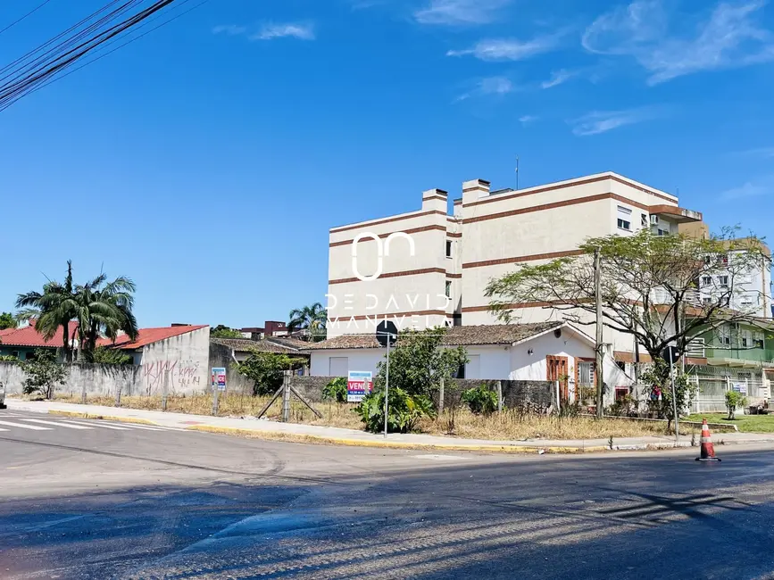 Foto 1 de Terreno / Lote à venda, 365m2 em Camobi, Santa Maria - RS