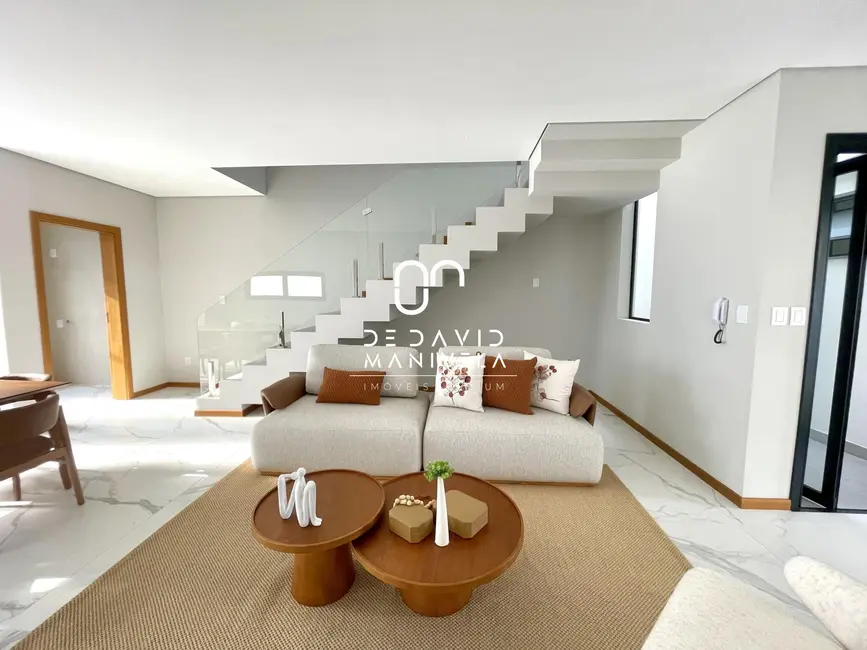 Foto 5 de Casa com 2 quartos à venda, 130m2 em Camobi, Santa Maria - RS