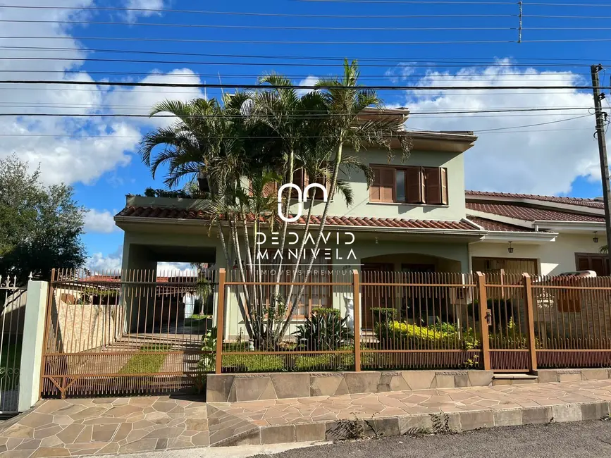 Foto 1 de Casa com 4 quartos à venda, 278m2 em Juscelino Kubitschek, Santa Maria - RS