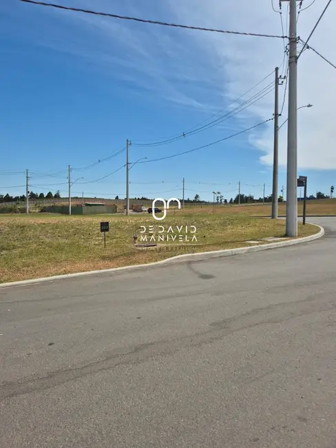 Foto 1 de Terreno / Lote à venda, 417m2 em Tomazetti, Santa Maria - RS