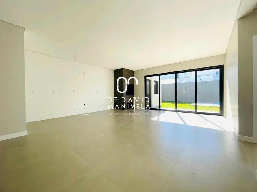 Casa com 3 quartos à venda, 194m2 em São José, Santa Maria - RS - imagem 5 Foto 5 de Casa com 3 quartos à venda, 194m2 em São José, Santa Maria - RS