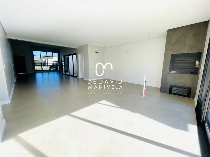 Casa com 3 quartos à venda, 194m2 em São José, Santa Maria - RS - imagem 7 Foto 7 de Casa com 3 quartos à venda, 194m2 em São José, Santa Maria - RS