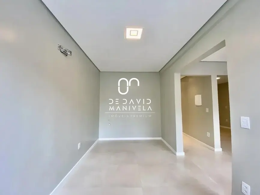 Foto 7 de Sala Comercial com 5 quartos para alugar, 90m2 em Nossa Senhora de Fátima, Santa Maria - RS